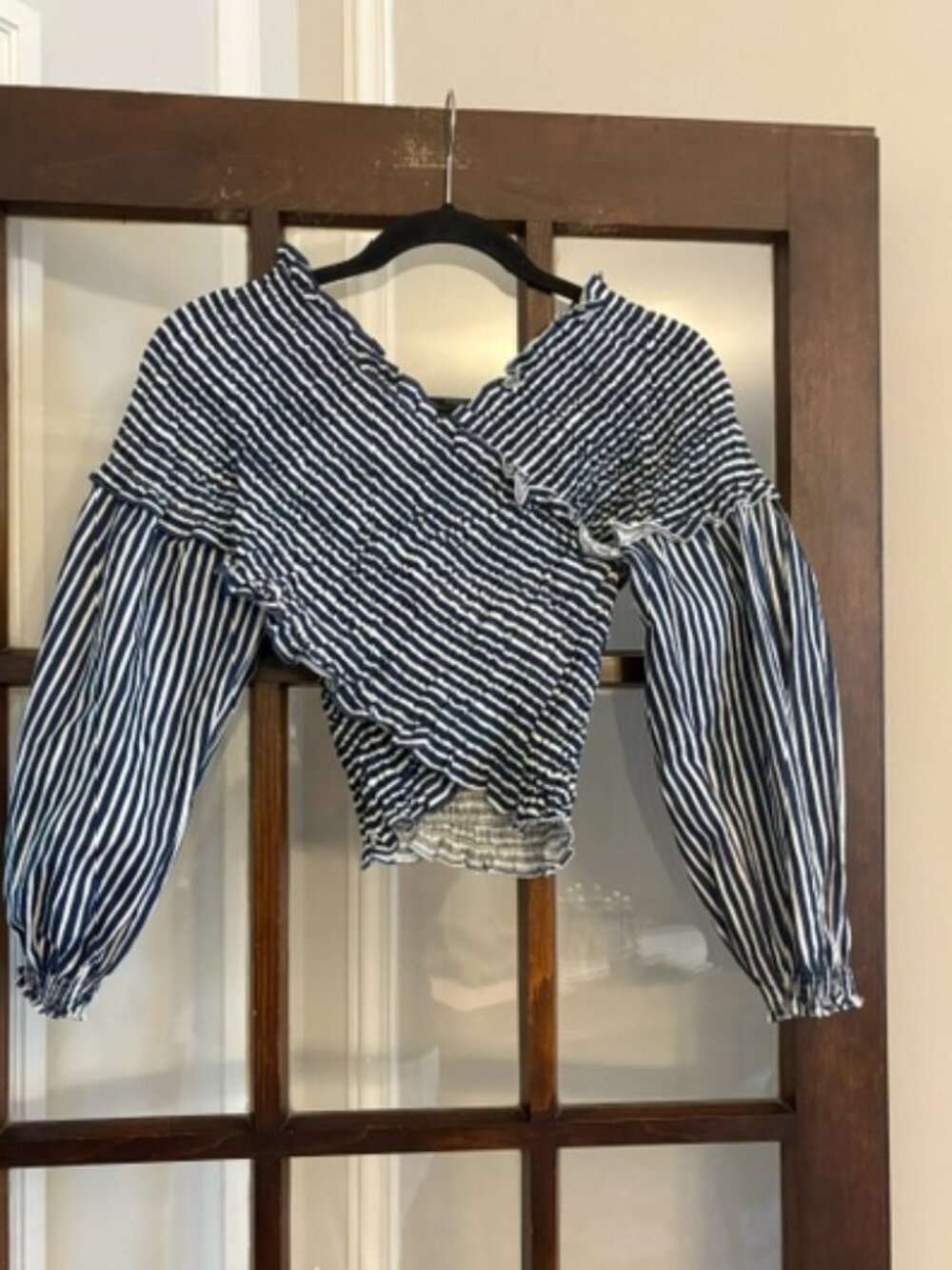 Zara Navy and White Striped Crop Top with Puffed Sleeves, Size Small